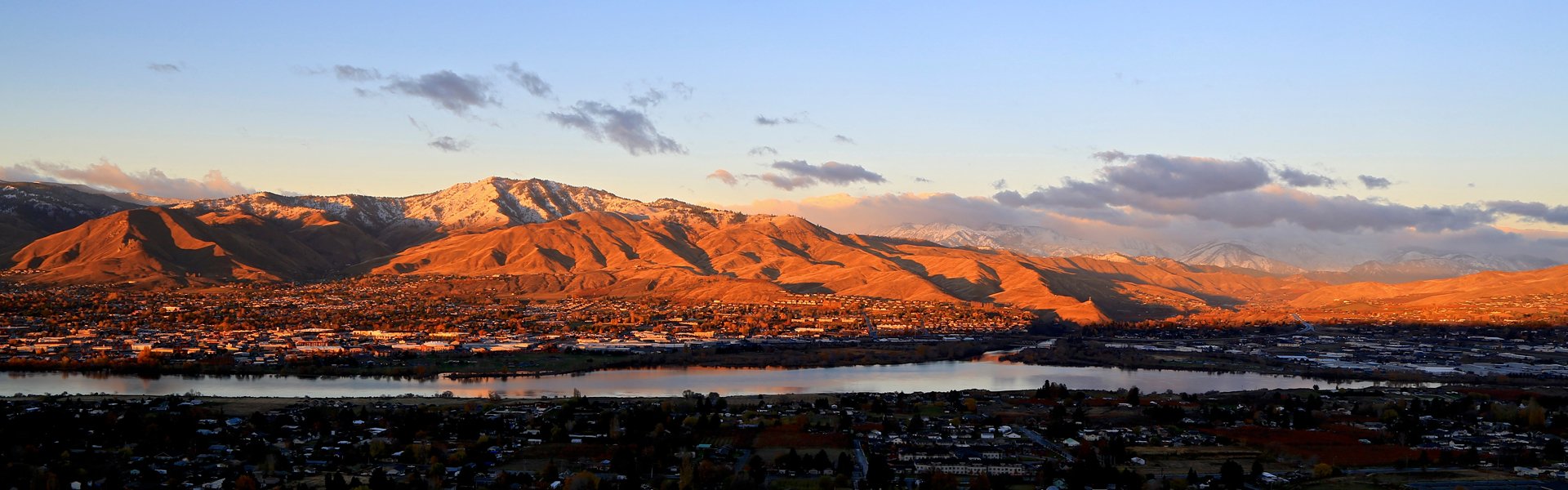 The Wenatchee Valley taken by Michael Bendtsen.